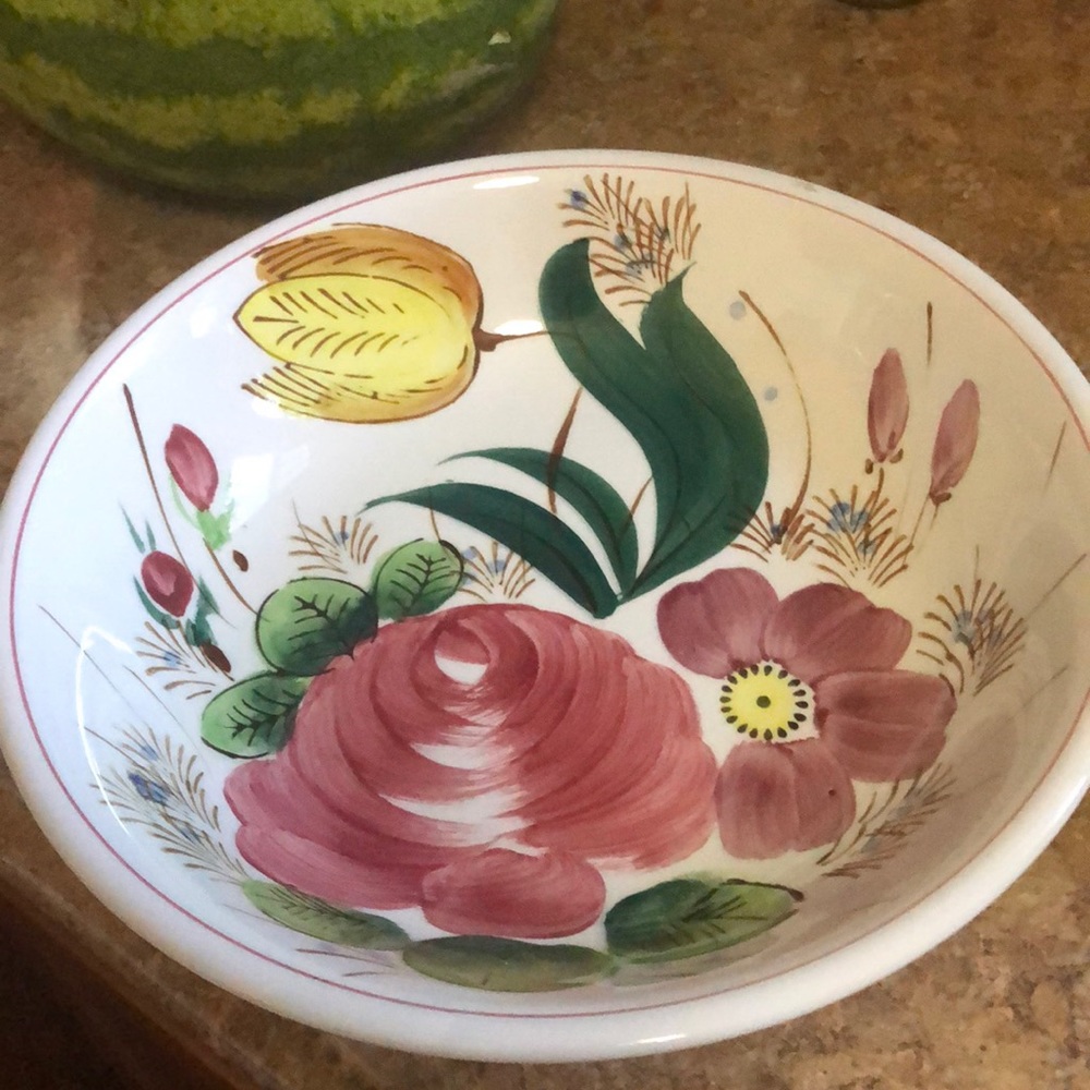 Beautiful pasta or salad bowl